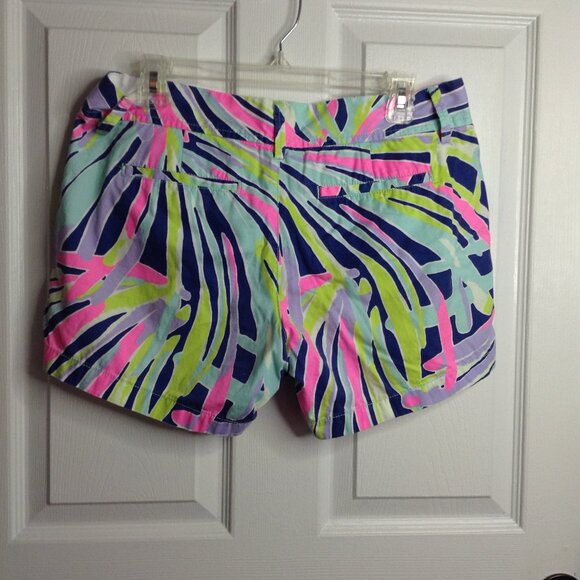 Lilly Pulitzer "8" Shorts, 100% Cotton, Beachy Vibes, Iconic Lilly, Starburst - Picture 2 of 6